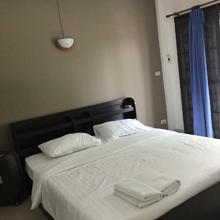 Escobar Guesthouse Jomtien Beach Exterior foto